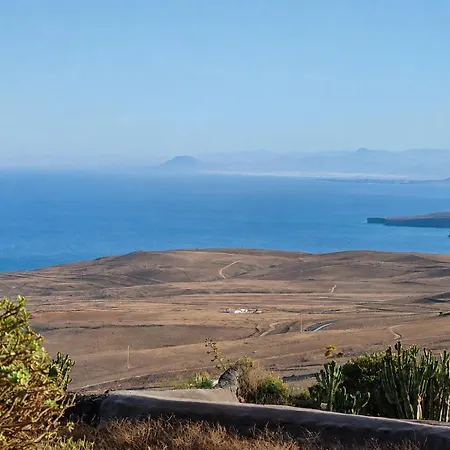 Tabaiba Suites Lanzarote - Macaronesia Homes *
